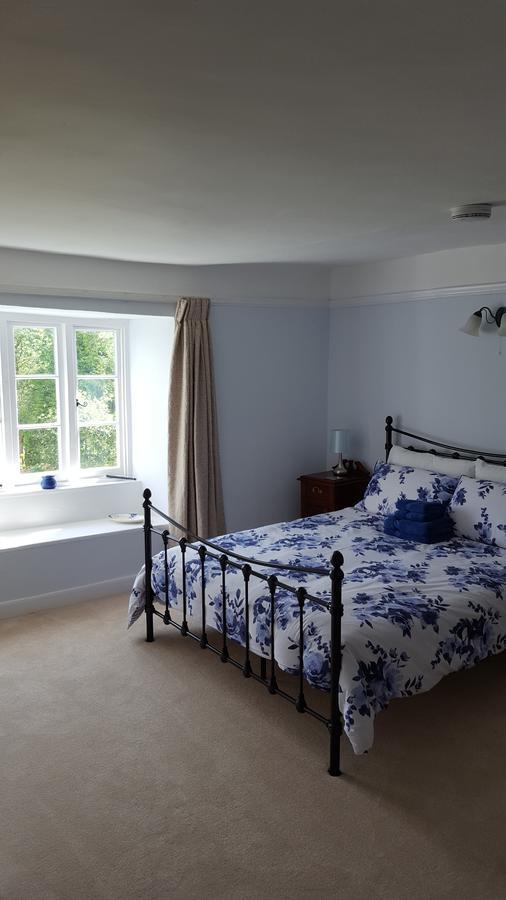 Lowerfield House Bed & Breakfast Lapford ภายนอก รูปภาพ